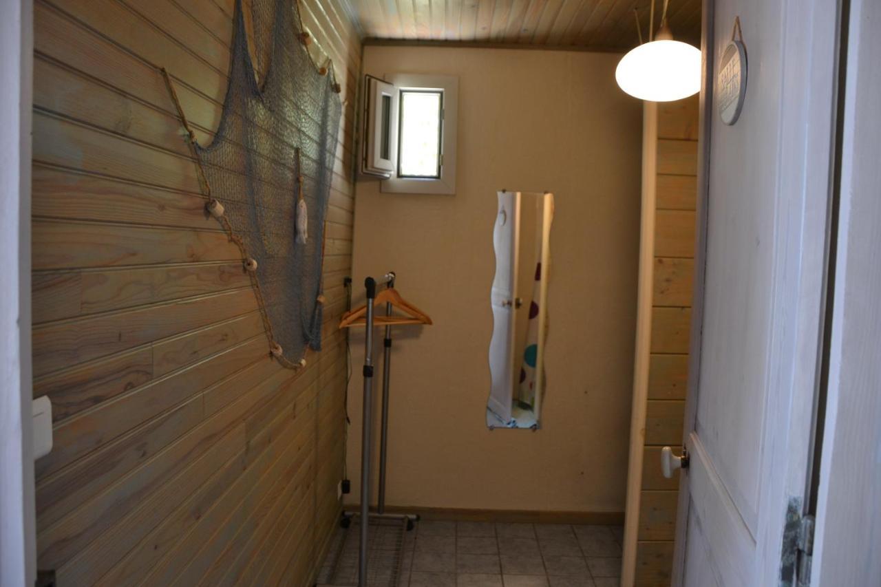 Bienvenue dans notre Gîte Naves  Extérieur photo